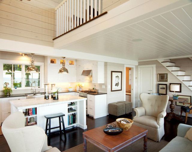 0050 Peek inside this gorgeous beach cottage featuring a cozy bedroom loft smallhometours.com 4