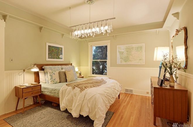 0051 Small Craftsmans styled cottage is big on charm smallhometours.com 4