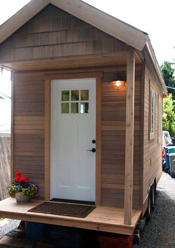 0052 Glimpse into the charming Tina Too tiny house smallhometours.com 2