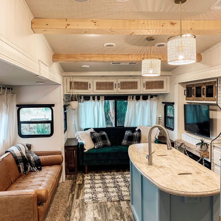 0093 Walk inside and tour this renovated RV fit for a family of 4 smallhometours.com 3