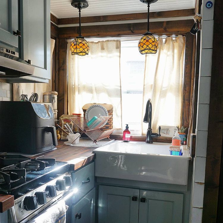 0096 Tour this tiny home named Tiffany It has everything youll need smallhometours.com 5