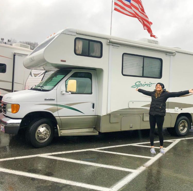 0100 Lady renovated this camper made it her full time home. Take a look inside smallhometours.com 11