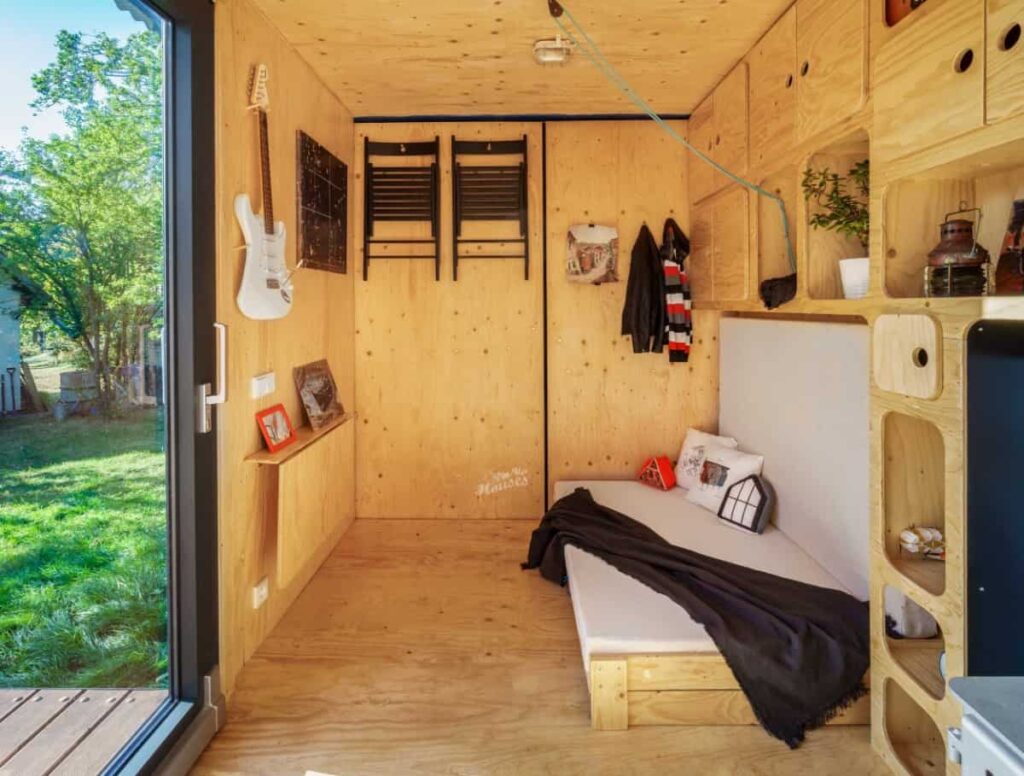 0101 single story 1 bedroom gaia off grid hc container home smallhometours.com 10