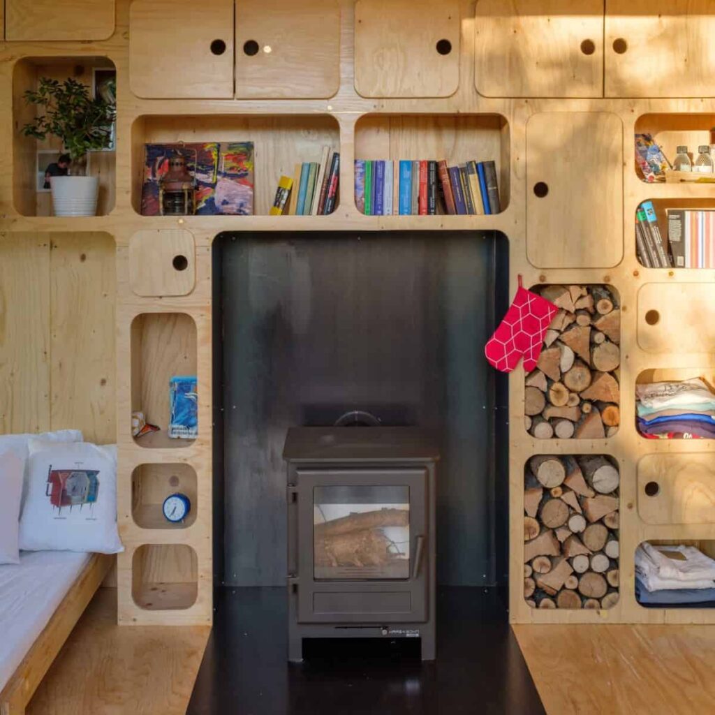 0101 single story 1 bedroom gaia off grid hc container home smallhometours.com 12