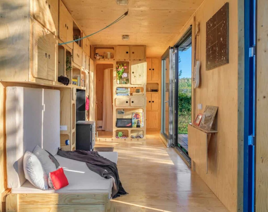 0101 single story 1 bedroom gaia off grid hc container home smallhometours.com 13