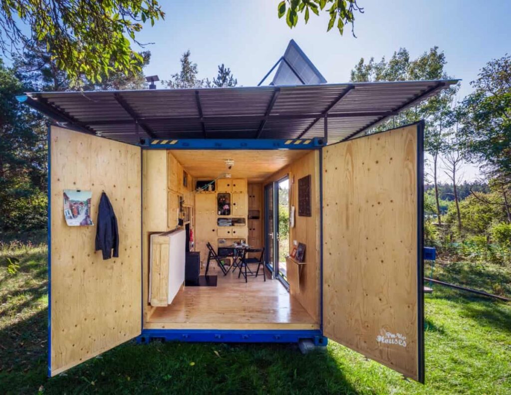 0101 single story 1 bedroom gaia off grid hc container home smallhometours.com 14