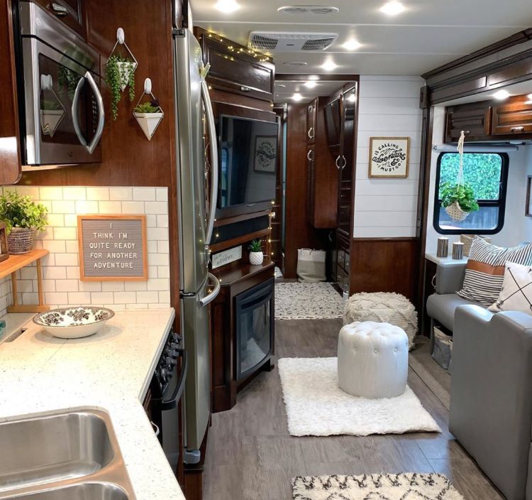 0103 Florida family of threes perfect RV lifestyle 2