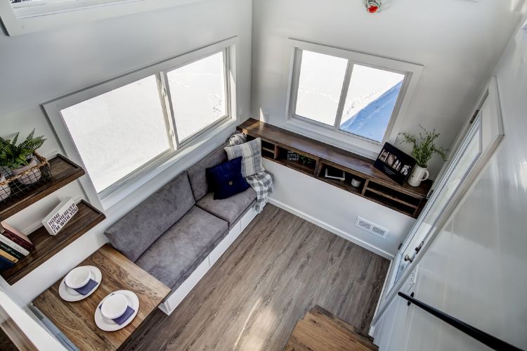 0114 A tiny house that is cozy and bright 7