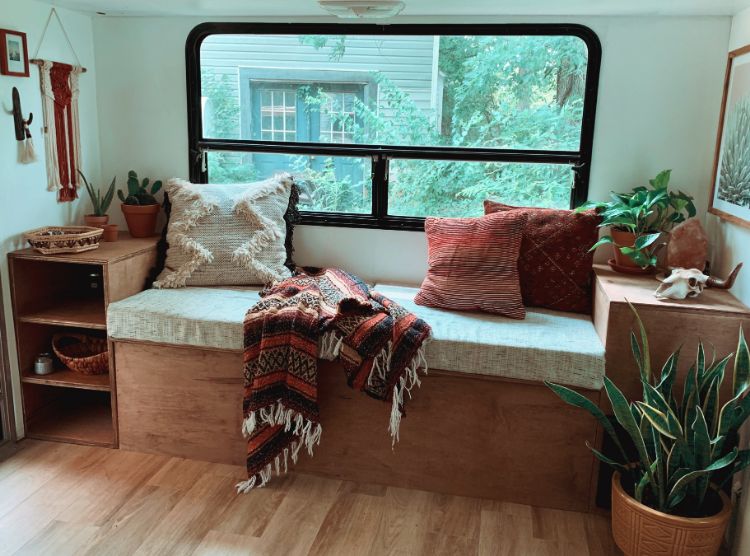 0116 Explore this bright and cheery tiny home 6