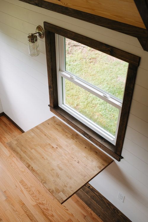 0130 Rustic style with a modern twist creates a bucolic oasis in this Maine inspired tiny home smallhometours.com 4
