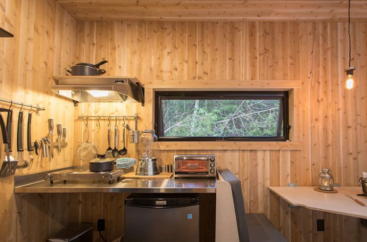 0147 Panoramic windows offer exquisite stargazing in this Canadian micro chalet smallhometours.com 3