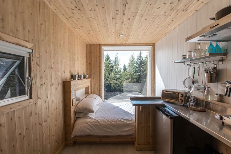 0148 This dreamy contemporary container home is tucked within enchanting woodlands smallhometours.com 2
