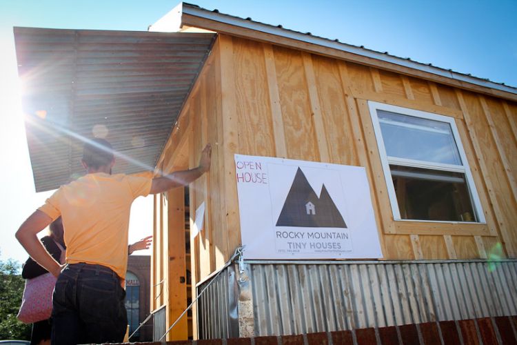 0151 At 151 square feet this might just be one of the tiniest tiny houses out there smallhometours.com 2