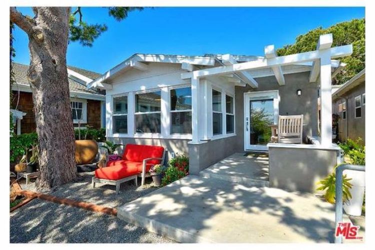 0161 Youve likely never seen anything like these 6 one of kind cottages smallhometours.com 2