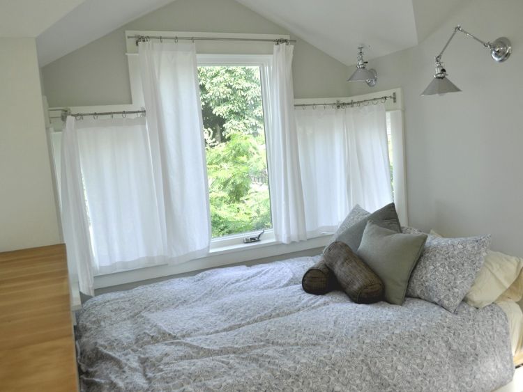 0164 Tour this tiny cottage with a clever layout – the interior decor is a real charmer smallhometours.com 7