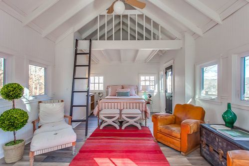 0181 An escape to this collective of rustic pioneer built cabins is anything but roughing it smallhometours.com 10