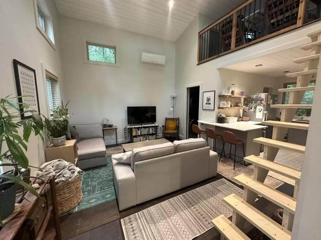 0185 mountain cabin smallhometours.com 12