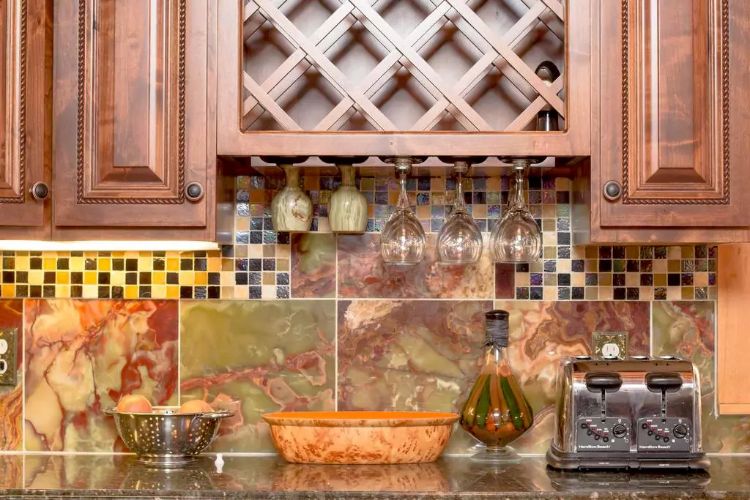 0189 Take a look inside this sparkling modern log home smallhometours.com 7