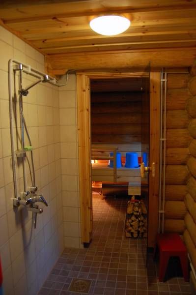 0193 Check out the beautiful surprise in this gorgeous log cabin smallhometours.com 9