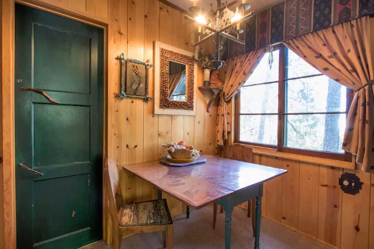 0194 Tour a unique log cabin – youll fall in love the impressive master suite within smallhometours.com 6