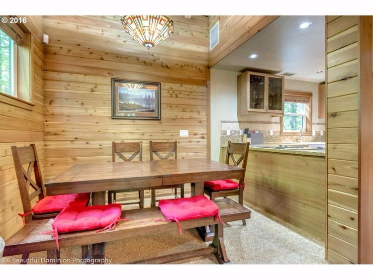 0195 Check out the winning kitchen inside this lovely woodland log home smallhometours.com 11