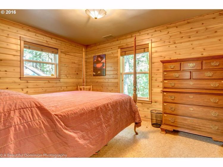 0195 Check out the winning kitchen inside this lovely woodland log home smallhometours.com 12