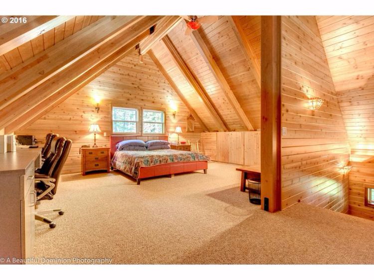 0195 Check out the winning kitchen inside this lovely woodland log home smallhometours.com 18