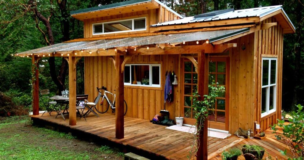 0196 Discover 6 enchanting woodland cabins thatll make you want to drop everything smallhometours.com 7