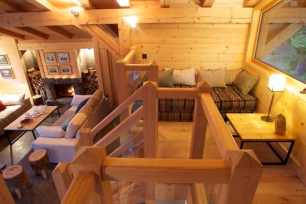 0198 This 6 bedroom ski lodge has a few secrets to really make your party swing smallhometours.com 7