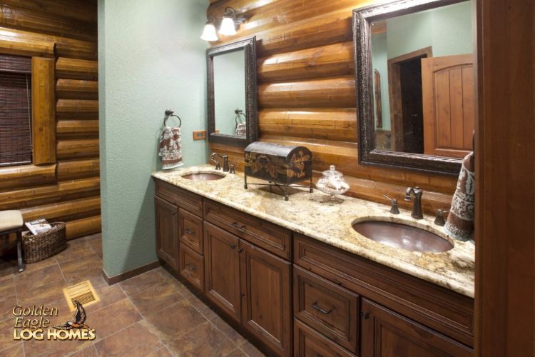 0199 Explore this beautifully lit timber frame home for a glimpse at a true rustic retreat smallhometours.com 12