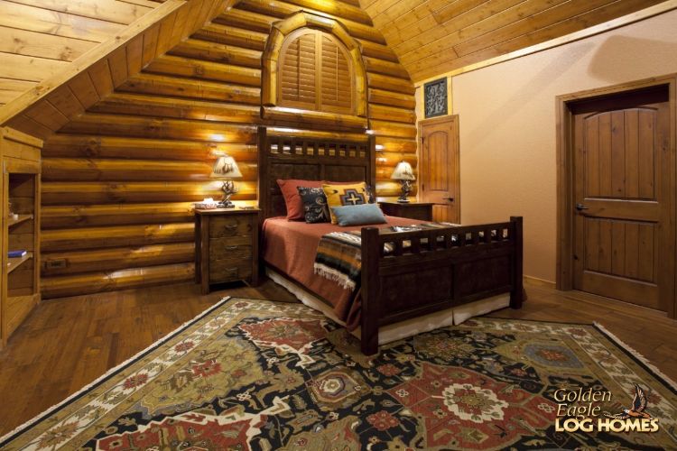 0199 Explore this beautifully lit timber frame home for a glimpse at a true rustic retreat smallhometours.com 18