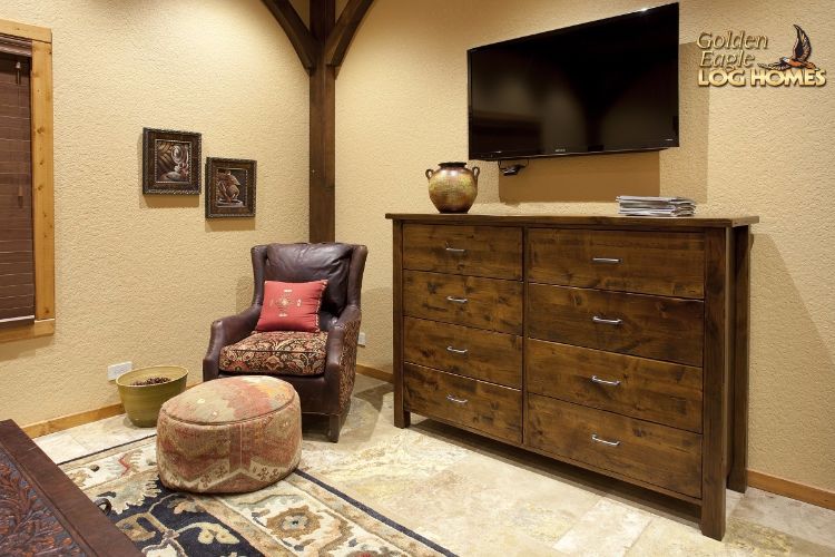 0199 Explore this beautifully lit timber frame home for a glimpse at a true rustic retreat smallhometours.com 22