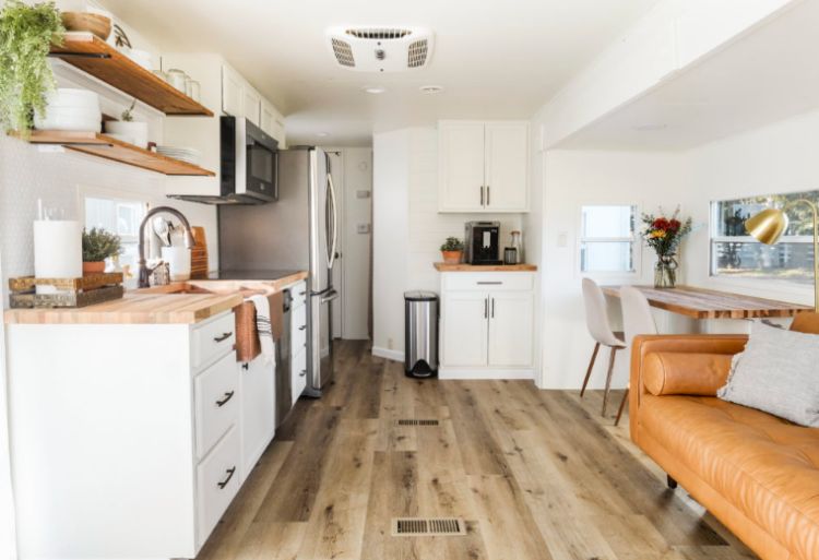 0203 This RV remodel is Joyfully Growing smallhometours.com 8