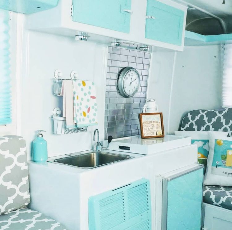 0207 Meet Jelly Bean the cute and adorable camper smallhometours.com 11