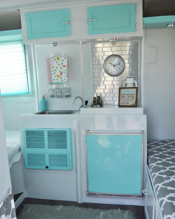 0207 Meet Jelly Bean the cute and adorable camper smallhometours.com 13