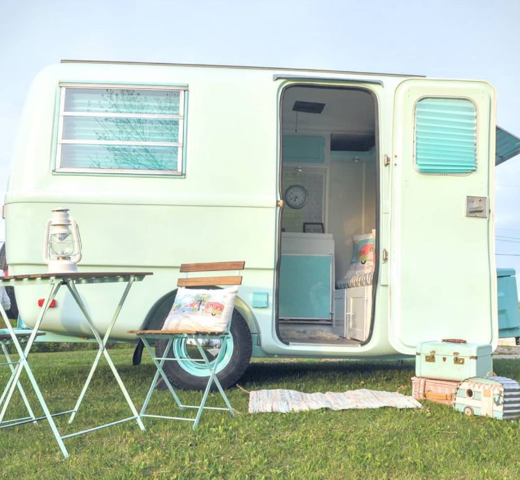 0207 Meet Jelly Bean the cute and adorable camper smallhometours.com 7