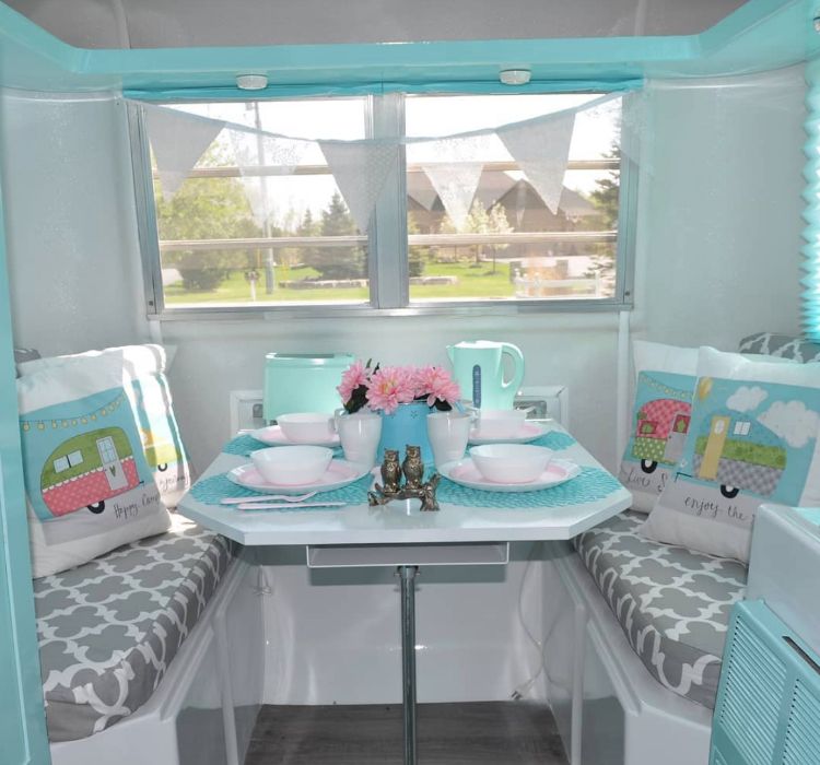 0207 Meet Jelly Bean the cute and adorable camper smallhometours.com 8