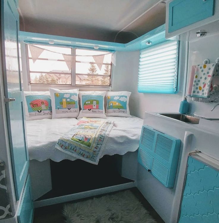 0207 Meet Jelly Bean the cute and adorable camper smallhometours.com 9