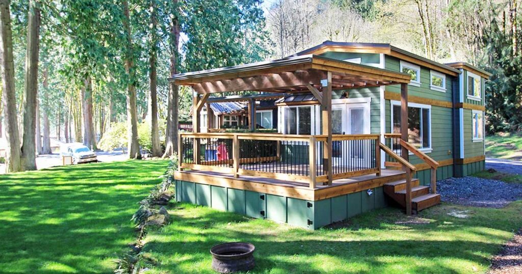 0215 Tour these 6 inspiring park models that will have you going wow smallhometours.com 7