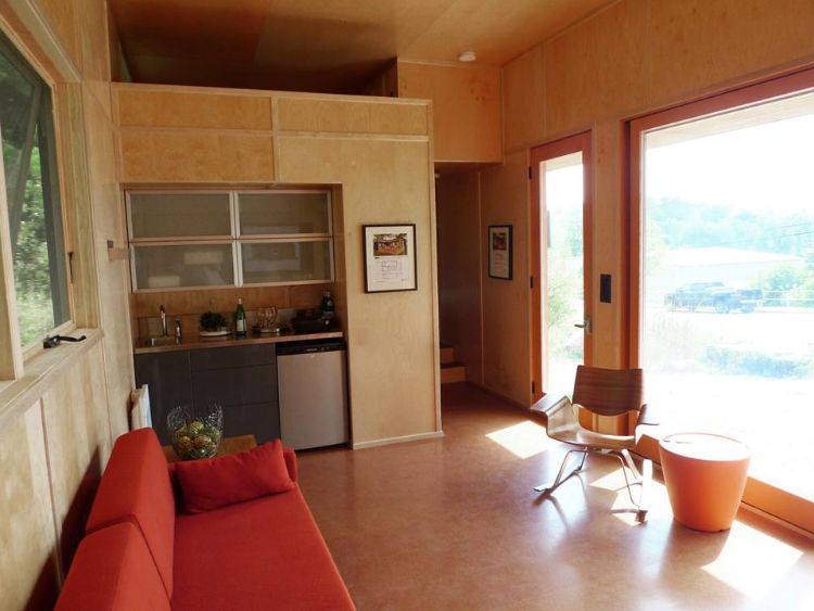 0220 Live completely off the grid with this unique park model – its got all the essentials smallhometours.com 3