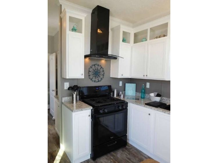 0224 Check out a luxurious park model with the most refreshing of interior designs smallhometours.com 4