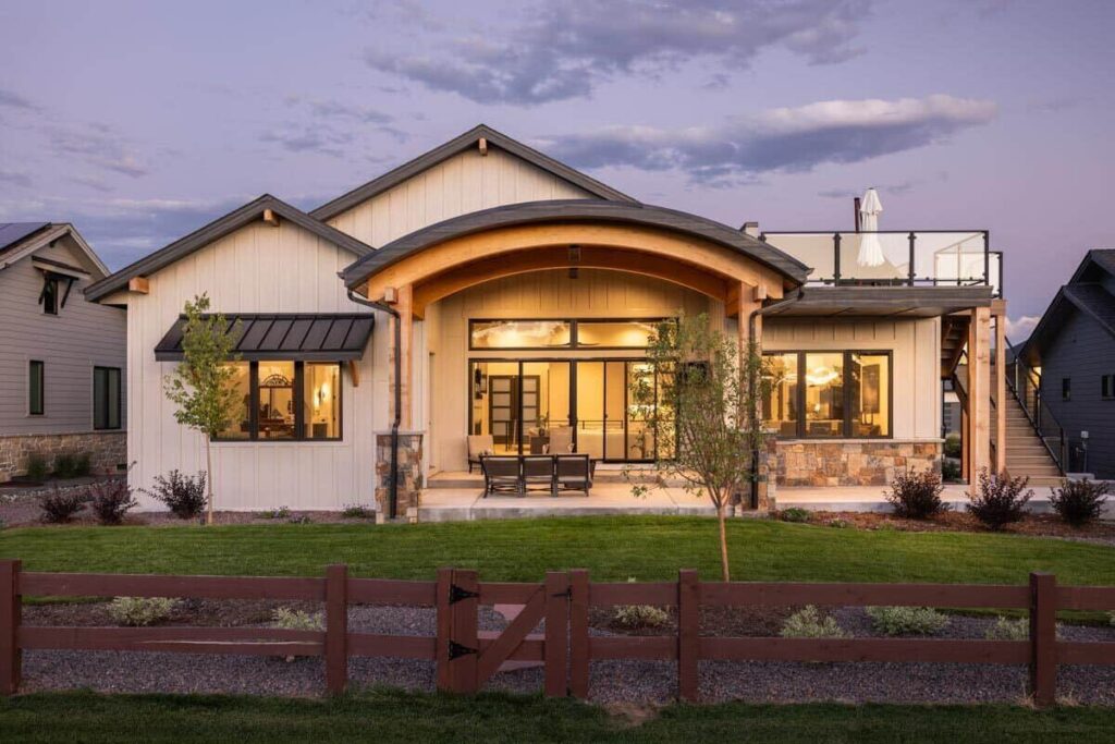 0339 95230RW new american home architectural designs smallhometours 3