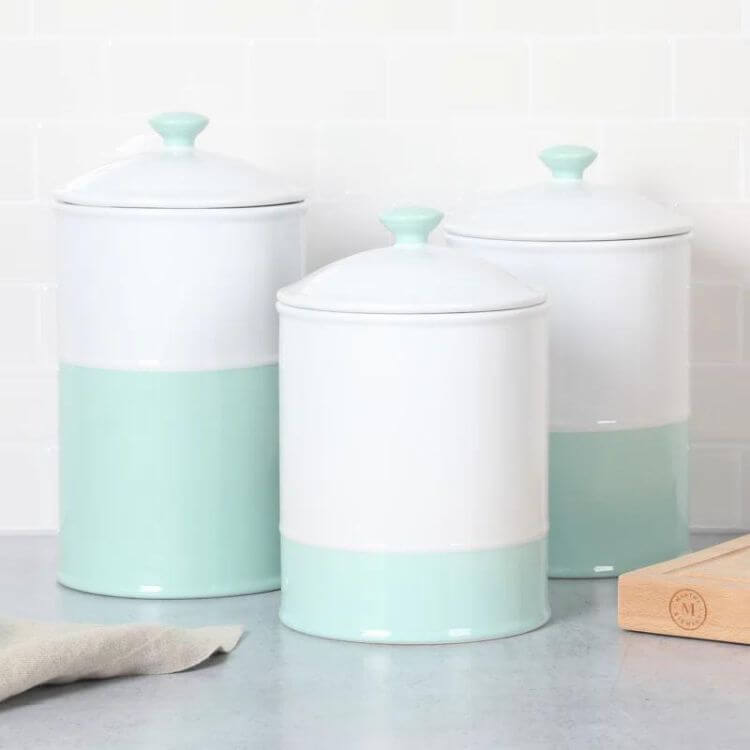 Kitschy Kitchen Inspo Decor Ideas smallhometours.com 10