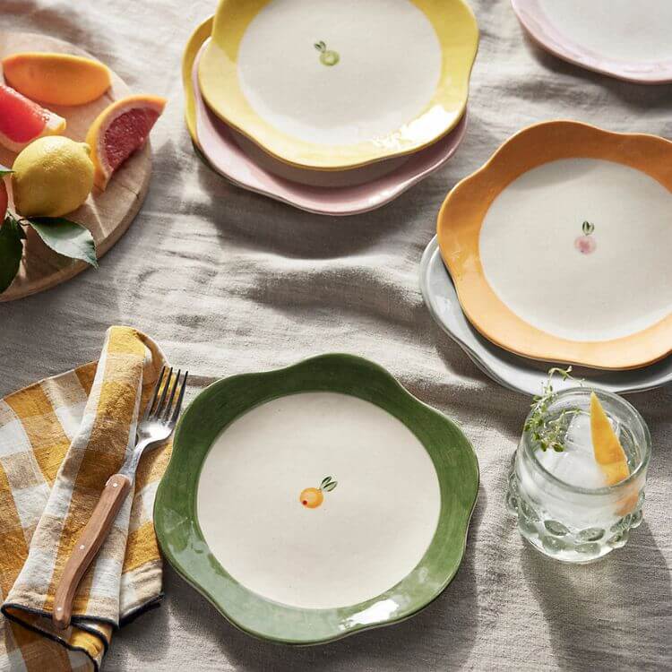 Kitschy Kitchen Inspo Decor Ideas smallhometours.com 20