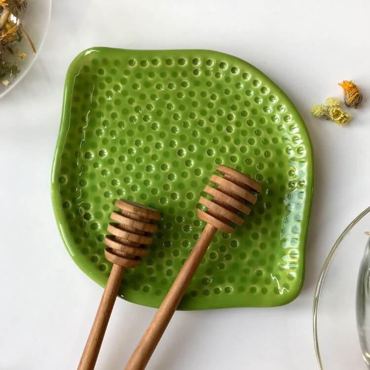Kitschy Kitchen Inspo Decor Ideas smallhometours.com 22
