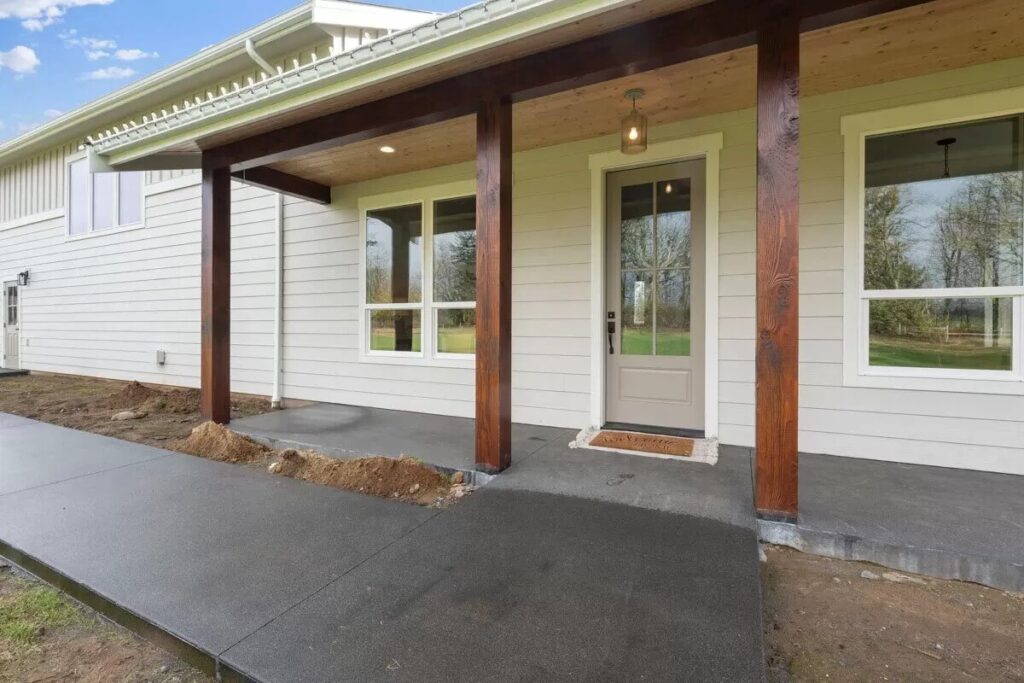 0396 280206JWD barndominium style home architectural designs smallhometours.com 19