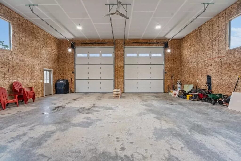 0396 280206JWD barndominium style home architectural designs smallhometours.com 2