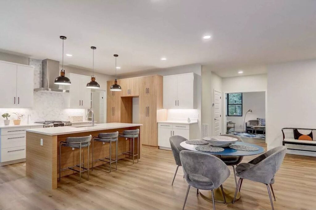 0400 THD 7388 beauford modern farmhouse the house designers smallhometours.com 12
