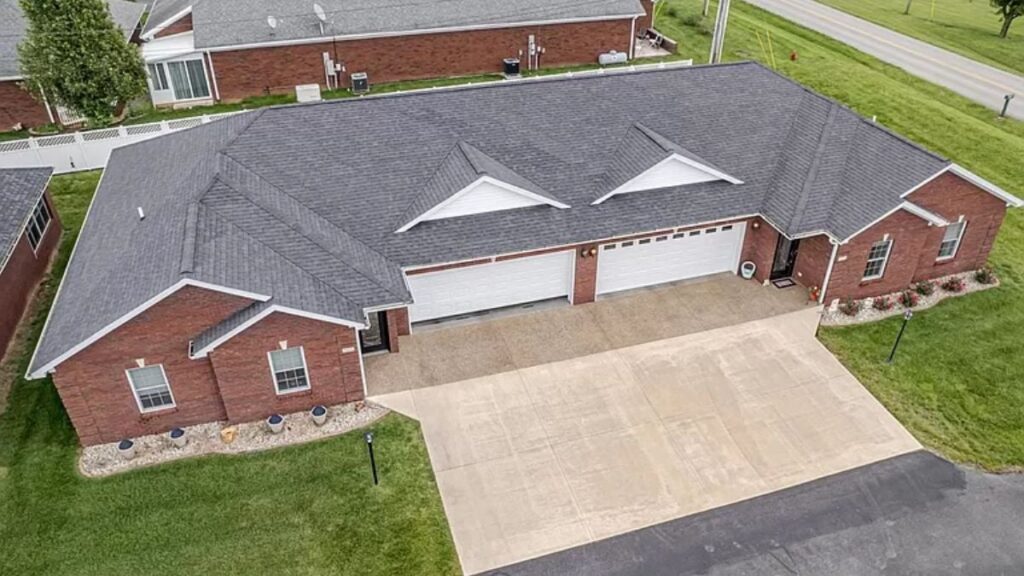 0427 349449394 barndominium style house plan zillow smallhometours.com 23