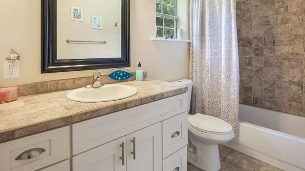 0448 113382847 cottage house plan zillow smallhometours.com 5